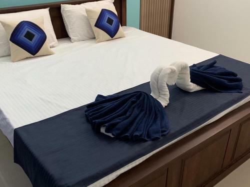 Hostal Royal City Inn