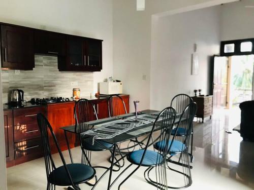 Apartamento Lovely 3-bedroom Condo With Pool