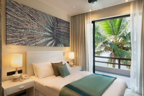 Reef Thalpe - 6 Bedroom Serviced Villa
