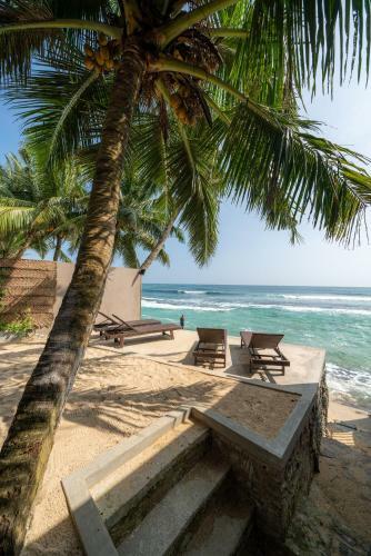 Reef Thalpe - 6 Bedroom Serviced Villa