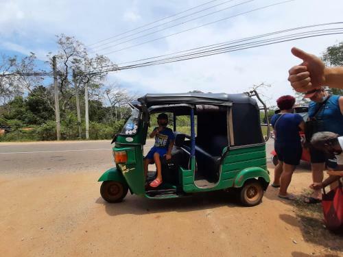 Galaxy View Home Stay Sigiriya