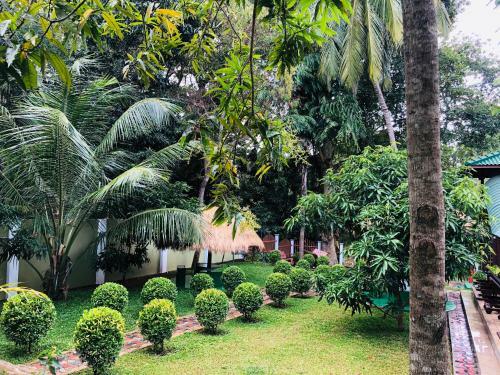 Yala River Front Hotel & Restaurant