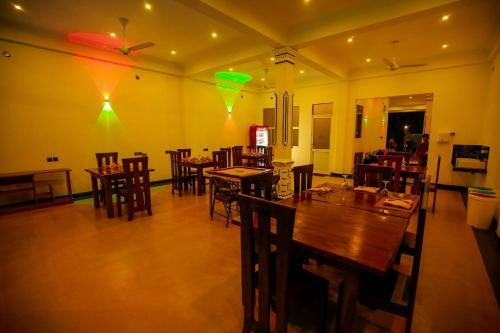 Yala River Front Hotel & Restaurant