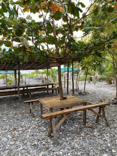 Hotel Cerca Parola Beach Resort