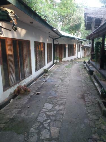 Hostal Happy Elephant Resort Safari & Spa