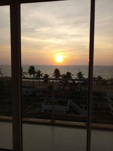 Ceylon Ocean Apartment- Elysian Residencies@mount Lavinia