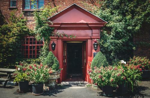 Hundred House Hotel