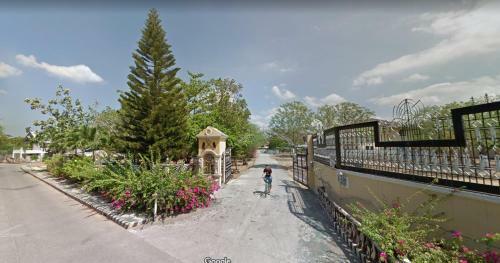 King's Village Beach Resort.
