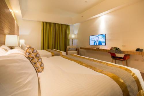 Ferra Hotel And Garden Suites