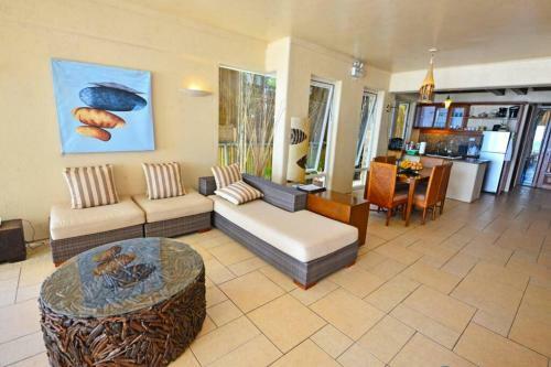 Mayumi Beach Villa