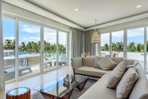 Hotel Aqua Boracay