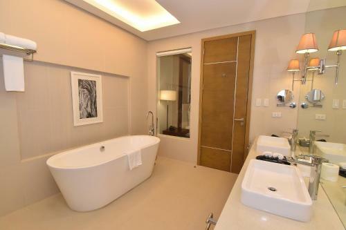 Hotel Aqua Boracay