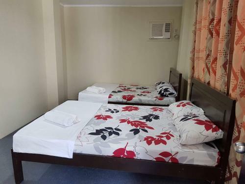 Posada Madid's Inn Beach Resort