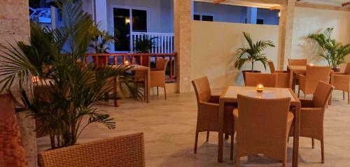 Hotel Cebu Seaview Dive Resort
