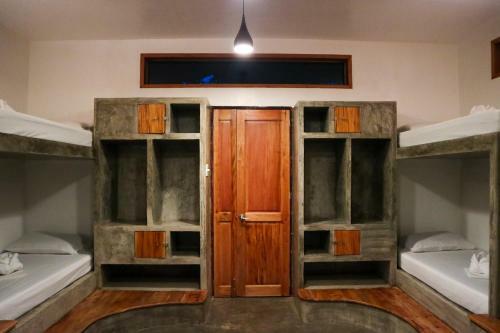 Albergue Chief Mau Moalboal Cebu