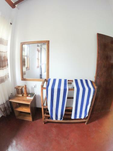 Hostal The Sea View Villa Surf School