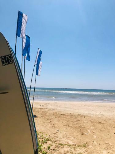 Hostal The Sea View Villa Surf School