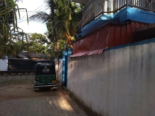 Hostal Didula White House
