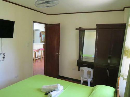 Apartamentos Badladz Staycation Condos
