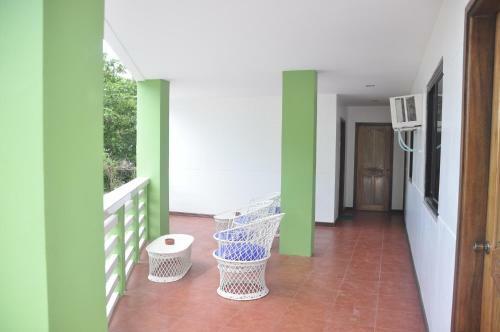 Apartamentos Badladz Staycation Condos