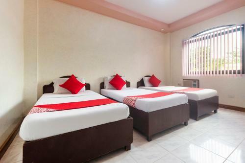 Hotel Oyo 426 Coco Grove Tourist Inn