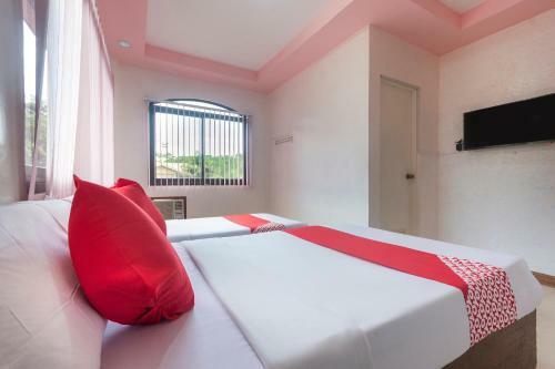 Hotel Oyo 426 Coco Grove Tourist Inn