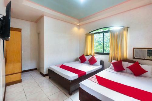 Hotel Oyo 426 Coco Grove Tourist Inn