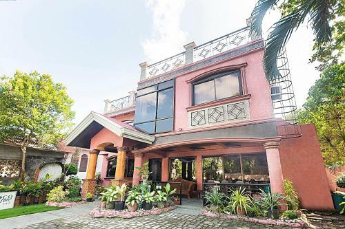 Hotel Oyo 426 Coco Grove Tourist Inn