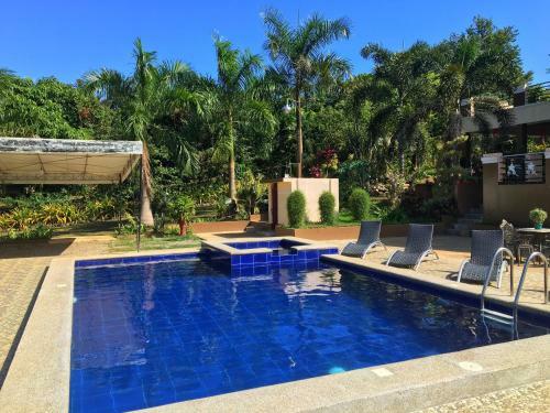 Hostal Studio-type Villa For 8pax + Pool(Exclusive) + Netflix + Wifi