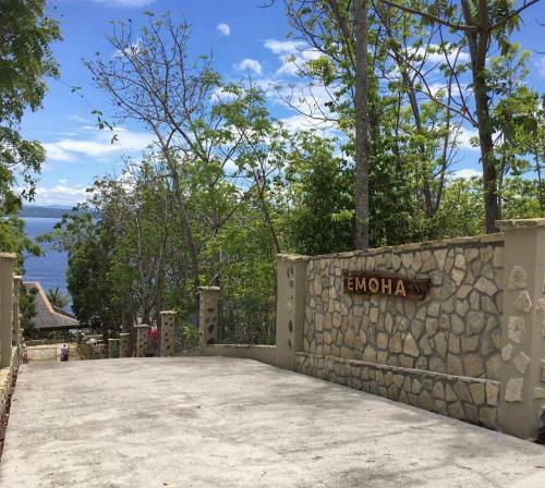 Hotel Emoha Dive Resort
