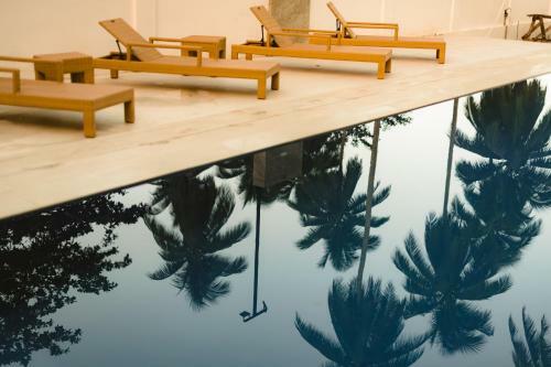 Hotel Holiday Suites Port Barton