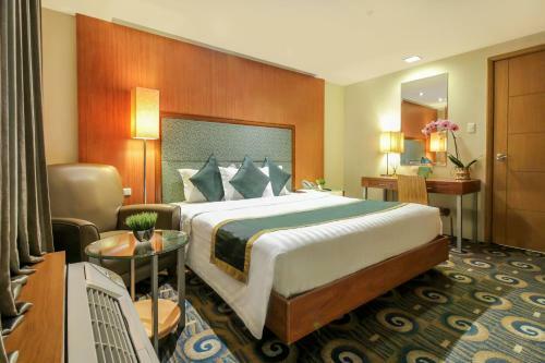 Greenhills Elan Hotel Modern