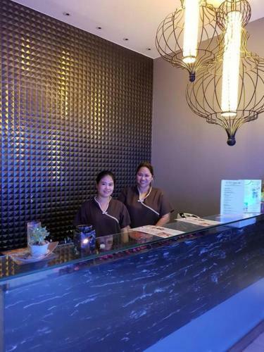 Apartamentos Azure Luxury Beach View Condo Staycation