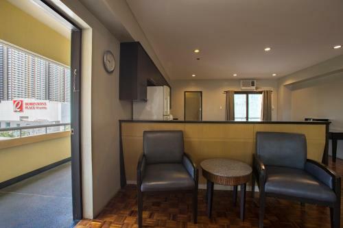 Tropicana Suites - Quarantine Hotel