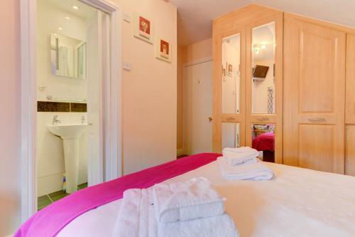 Hostal Park House