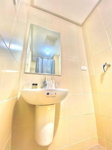 I Suites Malate Hotel & Condotel