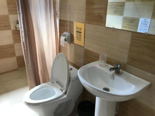 Tagaytay Luxery Pool Villa 8
