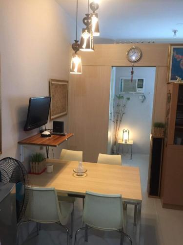 Bed & Breakfast Grass Residences