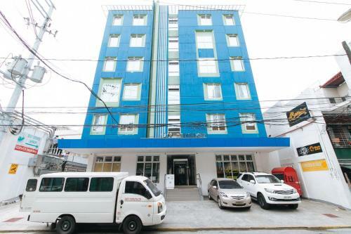 Hotel Reddoorz Plus @ 1318 Residences