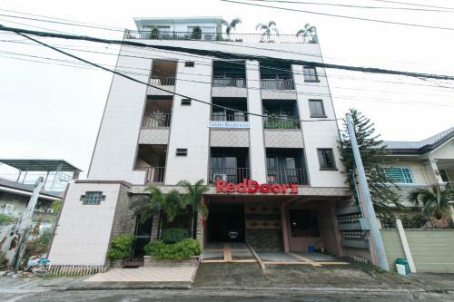 Hotel Reddoorz Canley Residential