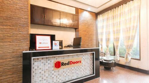 Hotel Reddoorz Canley Residential