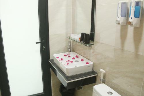 Hotel Kh�ch S?n Ph??ng Nam