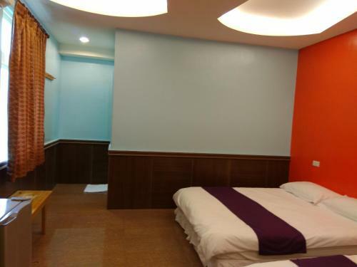Blue% Hotel