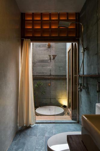Hachi Homestay & Spa