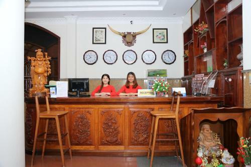 T�n Ho�ng Gia Hotel