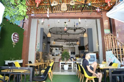 T�n Ho�ng Gia Hotel