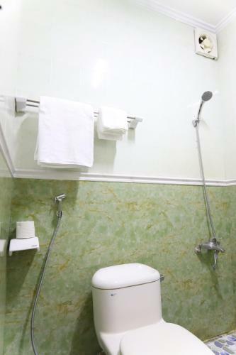 T�n Ho�ng Gia Hotel