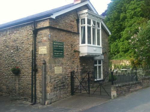 Hostal Bridgefoot Guest House