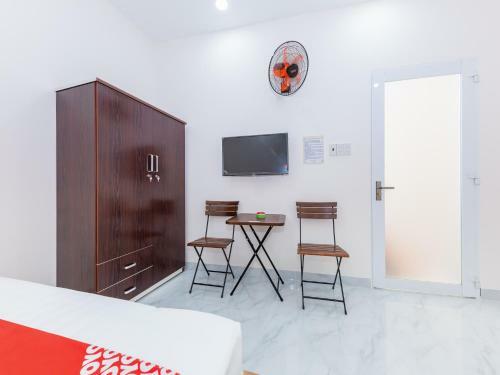 Hotel Oyo 808 Hoang Lan