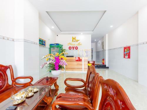 Hotel Oyo 808 Hoang Lan